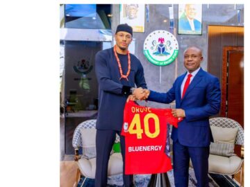 Red Bold Finance YouTube Thumbnail (29)